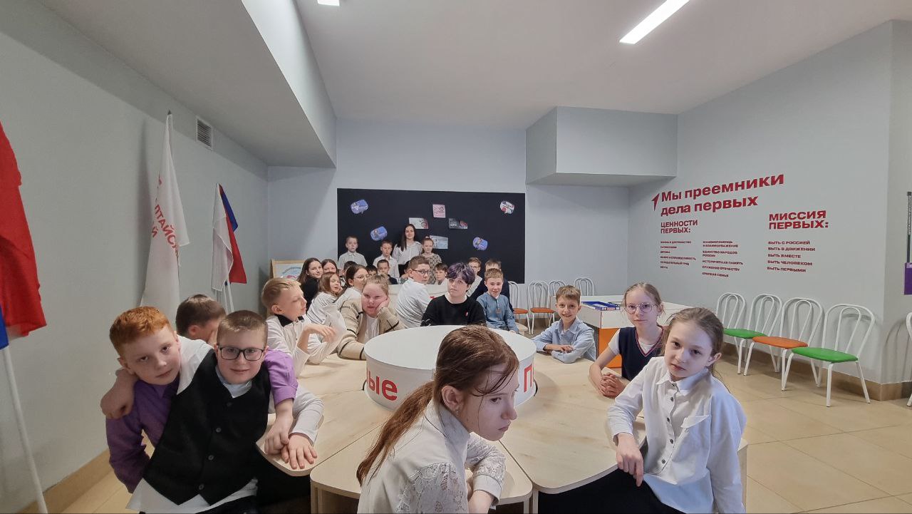 В Центре детских инициатив школы 136 прошла интеллектуальная игра «Морской бой».